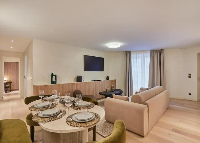 Bouloi - Louvre Palais-royal * פריז